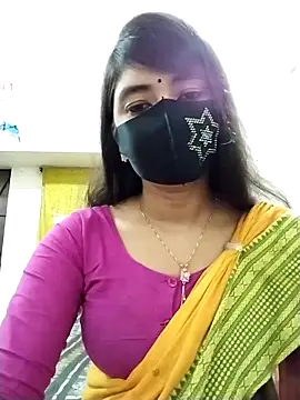 Puja-Rane online show from 10/30/25, 01:40