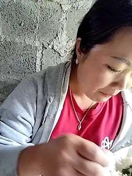 Snapshot of lusy-000 chatting on 09/25/25, 05:11 lusy-000 online show from 09/25/25, 05:11