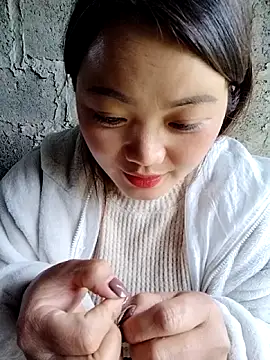 Snapshot of lusy-000 chatting on 10/26/25, 08:42 lusy-000 online show from 10/26/25, 08:42