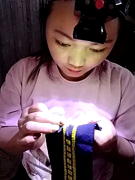 Snapshot of lusy-000 chatting on 10/27/25, 07:45 lusy-000 online show from 10/27/25, 07:45