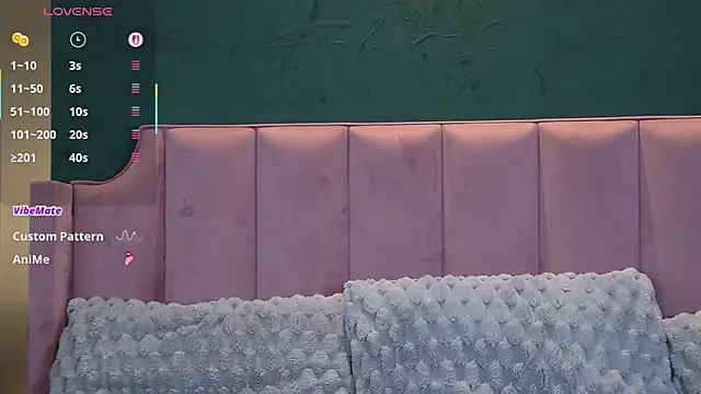 Snapshot of VanessaOlive chatting on 09/30/25, 04:50 VanessaOlive online show from 09/30/25, 04:50