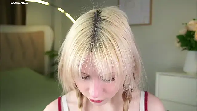 Snapshot of MarciDarugar chatting on 01/11/26, 03:28 MarciDarugar online show from 01/11/26, 03:28