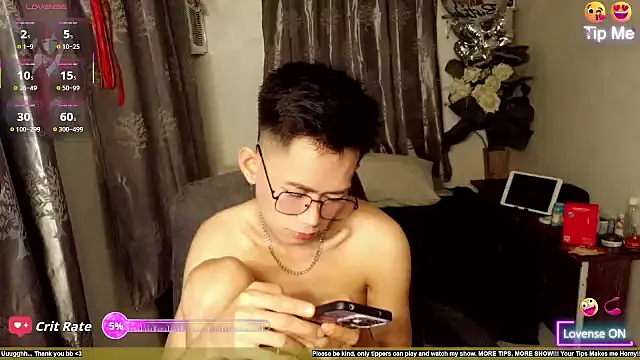 Snapshot of Skinny_CumLoader69 chatting on 06/26/26, 06:12 Skinny CumLoader69 online show from 06/26/26, 06:12