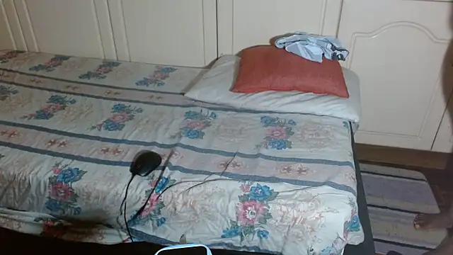 xfoxybrownxx online show from 09/19/25, 06:41