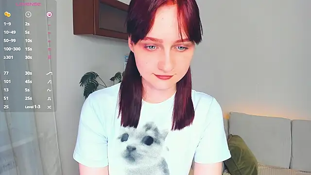 Snapshot of KatyKufel chatting on 11/29/25, 07:39 KatyKufel online show from 11/29/25, 07:39