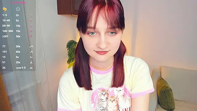 Snapshot of KatyKufel chatting on 12/03/25, 07:23 KatyKufel online show from 12/03/25, 07:23