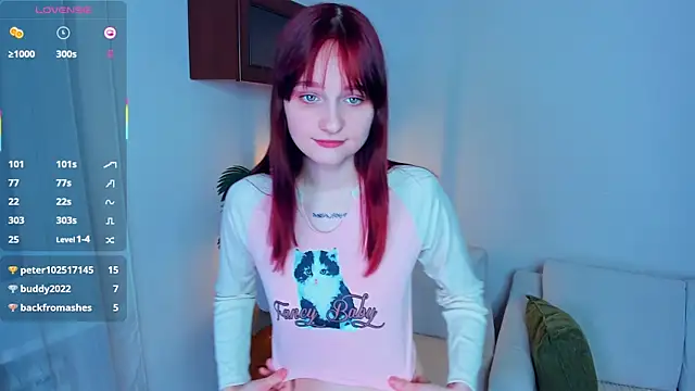 Snapshot of KatyKufel chatting on 12/13/25, 07:53 KatyKufel online show from 12/13/25, 07:53