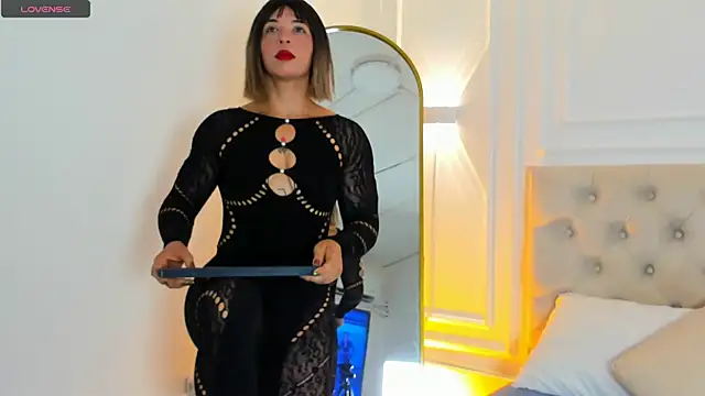 AliceFit 212 online show from 09/23/25, 01:03