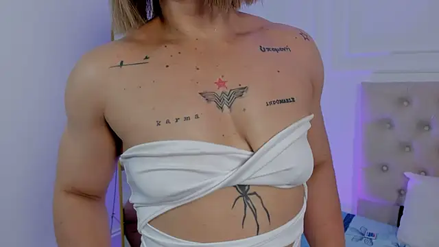 AliceFit 212 online show from 10/09/25, 01:31