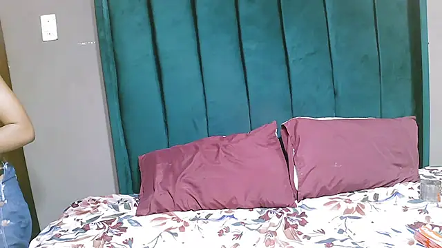 Snapshot of Lovecandy25x chatting on 09/09/25, 01:32 Lovecandy25x online show from 09/09/25, 01:32