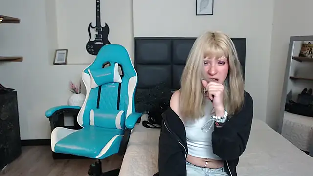 Amnesia  online show from 11/19/25, 12:49