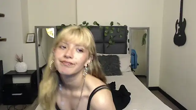 Amnesia  online show from 11/28/25, 06:10