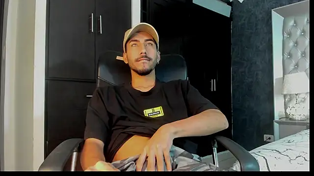 JhosuaCollins  online show from 09/11/25, 03:34