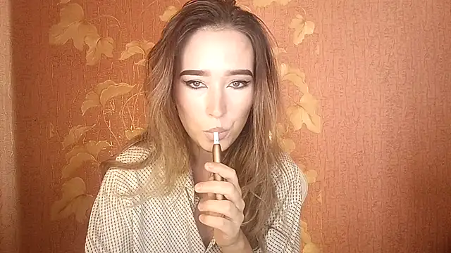 Snapshot of Awora_Wolf chatting on 09/21/25, 01:35 Awora Wolf online show from 09/21/25, 01:35