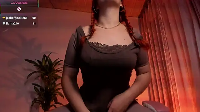 Snapshot of bri_von_dhara__ chatting on 09/20/25, 10:49 bri von dhara   online show from 09/20/25, 10:49