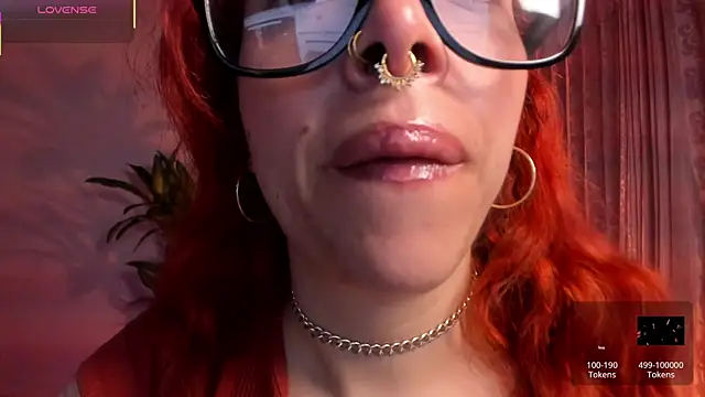 Snapshot of bri_von_dhara__ chatting on 09/21/25, 10:50 bri von dhara   online show from 09/21/25, 10:50