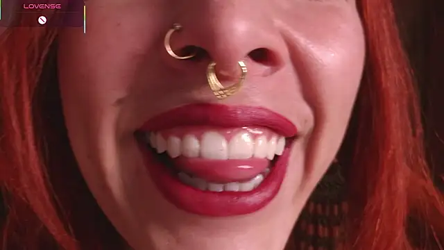 Snapshot of bri_von_dhara__ chatting on 03/05/26, 04:47 bri von dhara online show from 03/05/26, 04:47