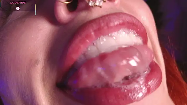 Snapshot of bri_von_dhara__ chatting on 03/12/26, 02:18 bri von dhara online show from 03/12/26, 02:18