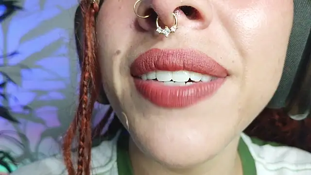 Snapshot of bri_von_dhara__ chatting on 03/30/26, 01:34 bri von dhara online show from 03/30/26, 01:34