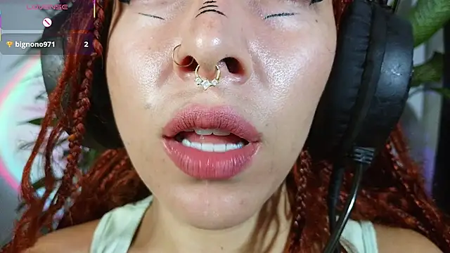 Snapshot of bri_von_dhara__ chatting on 04/08/26, 04:01 bri von dhara online show from 04/08/26, 04:01