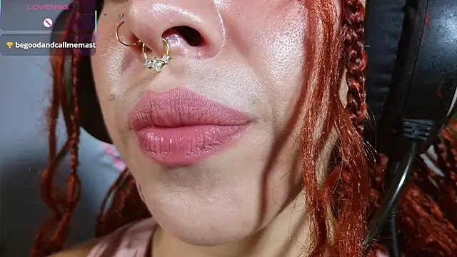 Snapshot of bri_von_dhara__ chatting on 04/11/26, 04:39 bri von dhara online show from 04/11/26, 04:39