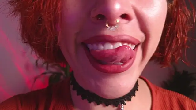 Snapshot of bri_von_dhara__ chatting on 04/16/26, 11:07 bri von dhara online show from 04/16/26, 11:07