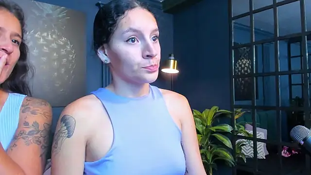 aliceandsia online show from 10/06/25, 12:13