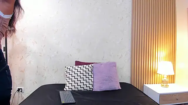 Snapshot of aliceandsia chatting on 07/15/26, 08:03 aliceandsia online show from 07/15/26, 08:03