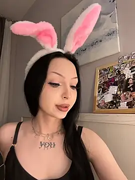 Snapshot of Lina_Thornton_ chatting on 04/04/26, 07:55 Lina Thornton online show from 04/04/26, 07:55