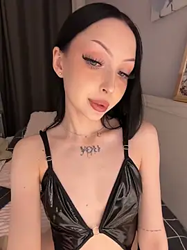 Snapshot of Lina_Thornton_ chatting on 04/16/26, 04:41 Lina Thornton online show from 04/16/26, 04:41