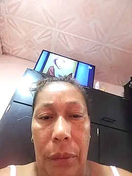 Naomi-Mature online show from 11/15/25, 08:22