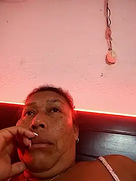 Naomi-Mature online show from 01/06/26, 08:29