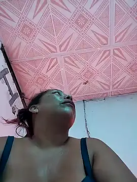 Naomi-Mature online show from 03/26/26, 09:37