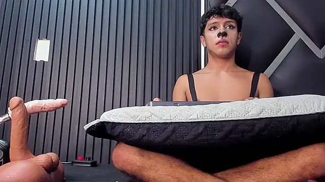 Snapshot of maximiliano_jam chatting on 10/08/25, 05:05 maximiliano jam online show from 10/08/25, 05:05