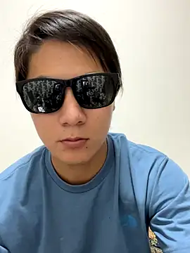 Snapshot of erokami36 chatting on 09/15/25, 03:23 erokami36 online show from 09/15/25, 03:23