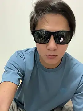 Snapshot of erokami36 chatting on 09/27/25, 04:56 erokami36 online show from 09/27/25, 04:56