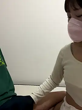 Snapshot of erokami36 chatting on 11/12/25, 06:14 erokami36 online show from 11/12/25, 06:14