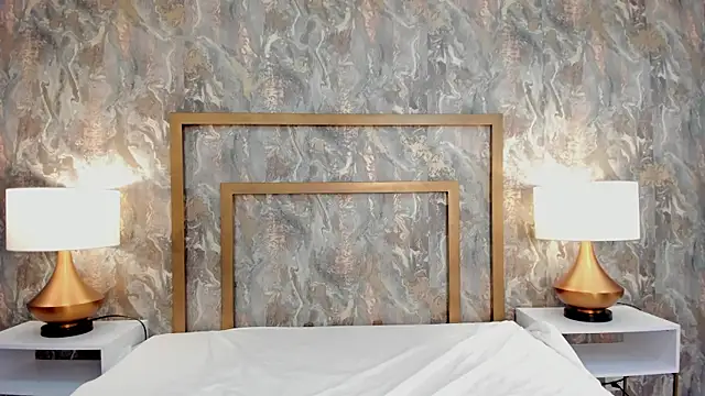 DannaBelucci online show from 11/26/25, 08:32