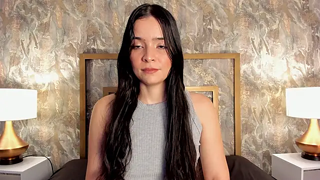 DannaBelucci online show from 12/14/25, 02:00