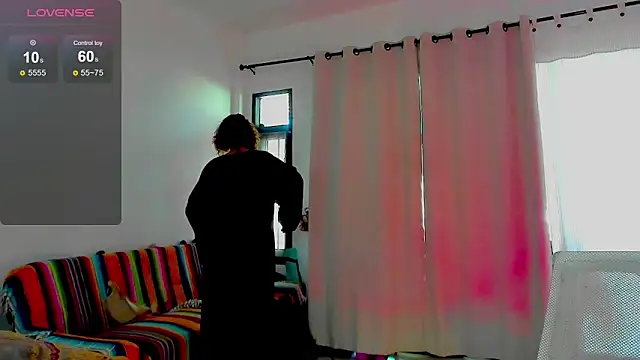 Snapshot of __grace__ chatting on 12/23/25, 06:00 grace online show from 12/23/25, 06:00