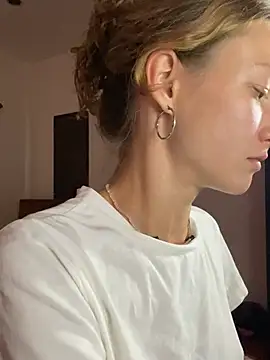 Snapshot of __grace__ chatting on 03/24/26, 07:46 grace online show from 03/24/26, 07:46