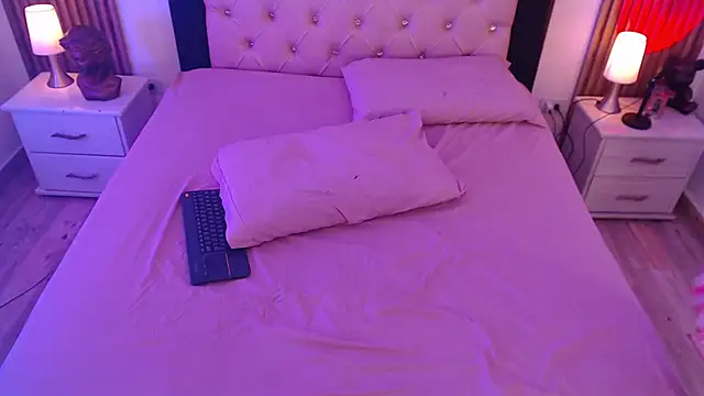 Red kytty6 online show from 09/29/25, 08:02