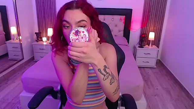 Red kytty6 online show from 10/02/25, 08:27