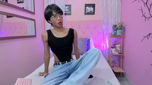 Liam evvan online show from 09/20/25, 03:29