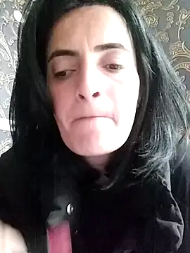 Gecenin Kralicesi online show from 03/18/26, 07:00