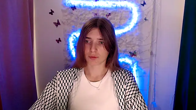 Snapshot of JuiceLips__ chatting on 09/09/25, 03:00 JuiceLips   online show from 09/09/25, 03:00