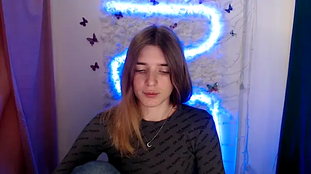 Snapshot of JuiceLips__ chatting on 09/10/25, 01:22 JuiceLips   online show from 09/10/25, 01:22