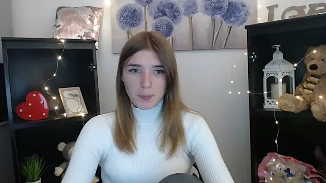 Snapshot of JuiceLips__ chatting on 09/26/25, 09:35 JuiceLips   online show from 09/26/25, 09:35