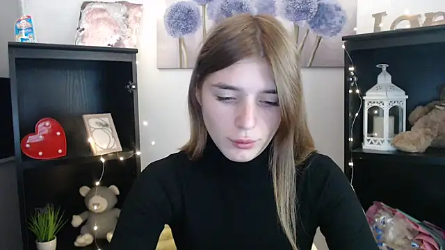 Snapshot of JuiceLips__ chatting on 10/10/25, 11:31 JuiceLips   online show from 10/10/25, 11:31