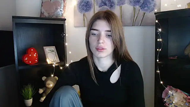 Snapshot of JuiceLips__ chatting on 10/24/25, 07:16 JuiceLips   online show from 10/24/25, 07:16